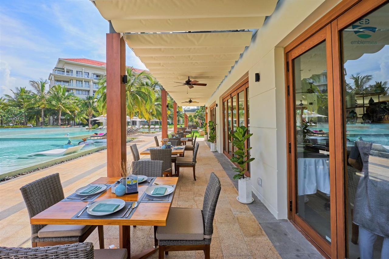 Emblem Sea 3 Bedroom Villas Дананг Екстериор снимка